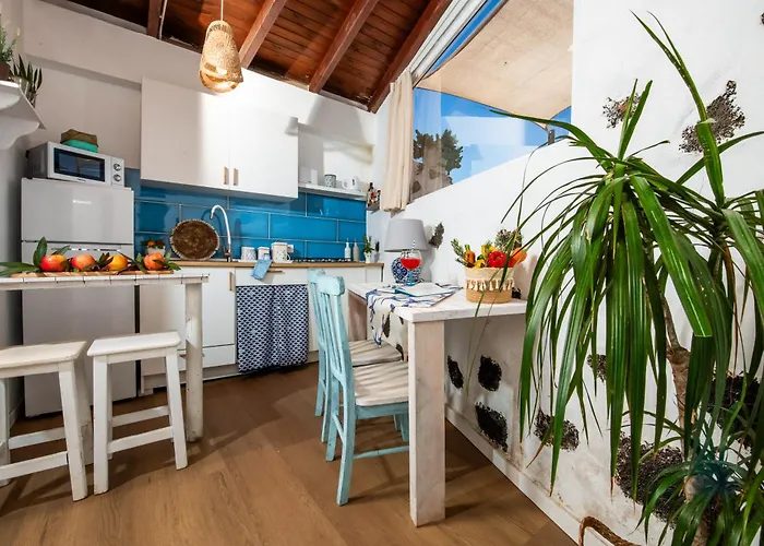 Casa Cueva *